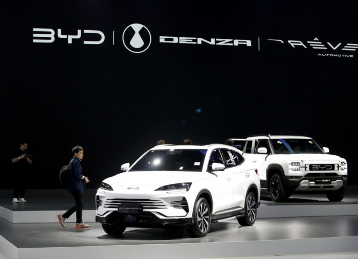 Mit dem Auslaufen der EV-Förderung wächst die Sorge vor steigenden Importen chinesischer Elektrofahrzeuge nach Thailand. Foto: epa/Rungroj Yongrit