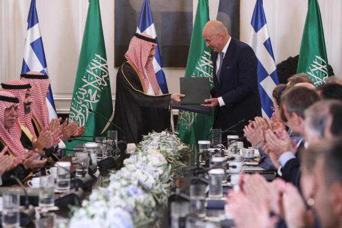Saudi-Arabiens Kronprinz, Mohammed Bin Salman Bin Abdulaziz Al-Saud, besucht Griechenland. Foto: epa/George Vitsaras