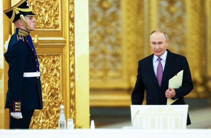 Russischer Präsident Wladimir Putin (R) in Moskau. Foto: epa/Dmitry Astakhov