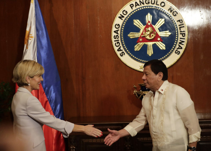  Julie Bishop (l.) und Rodrigo Duterte. Foto: epa/Francis R. Malasig