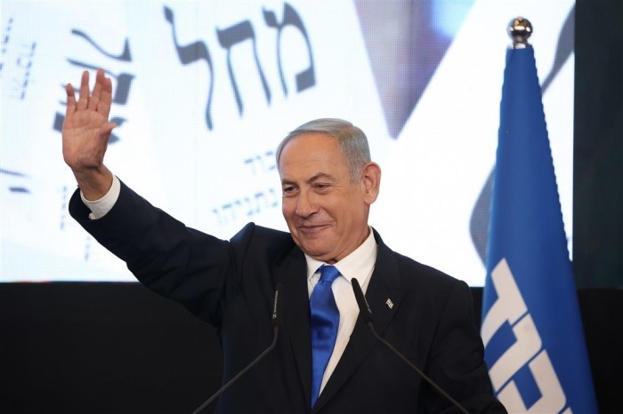 Der ehemalige israelische Ministerpräsident Netanjahu äußert sich zu den Ergebnissen der Parlamentswahlen in Israel. Foto: epa/Abir Sultan