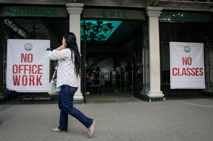  Aus Angst vor weiteren Beben wurde der Universitätsbetrieb in Manila offiziell unterbrochen. Foto: epa/Mark R. Cristino