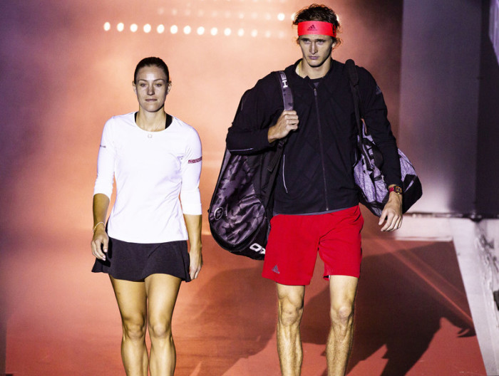 Die deutschen Spieler Alexander Zverev (R) und Angelique Kerber (L) in Perth. Foto: epa/Tony Mcdonough