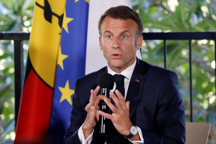 Der französischen Präsident Macron reist nach Neukaledonien, um eine Lösung der politischen Krise zu suchen. Foto: epa/Ludovic Marin