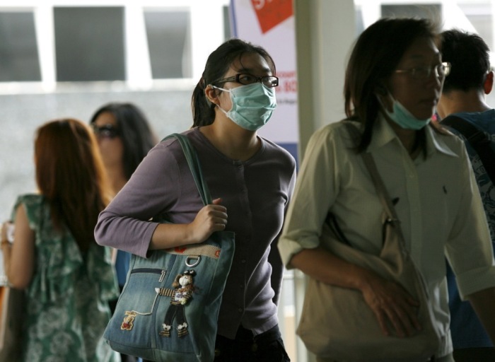 Gesundheitsministerium warnt: Grippe, RSV und Dengue breiten sich in Thailand während der Regenzeit stark aus. Foto: epa/Narong Sangnak