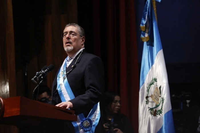 Bernardo Arevalo de Leon, der neue Präsident Guatemalas, spricht während seiner Amtseinführungszeremonie. Foto: epa/David Toro