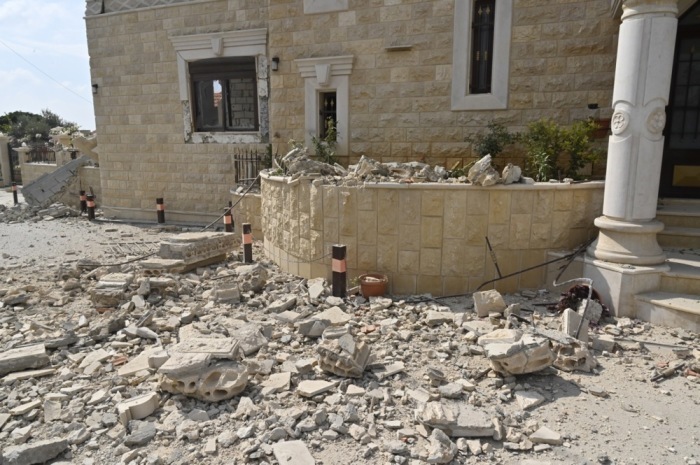 Ein zerstörtes Gebäude im Dorf Dhayra, Südlibanon, nahe der libanesisch-israelischen Grenze. Foto: epa/Wael Hamzeh