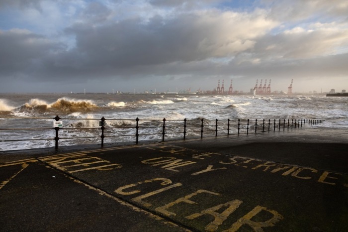 Nach dem Sturm Isha gelten in Großbritannien weiterhin Windwarnungen. Foto: epa/Adam Vaughan