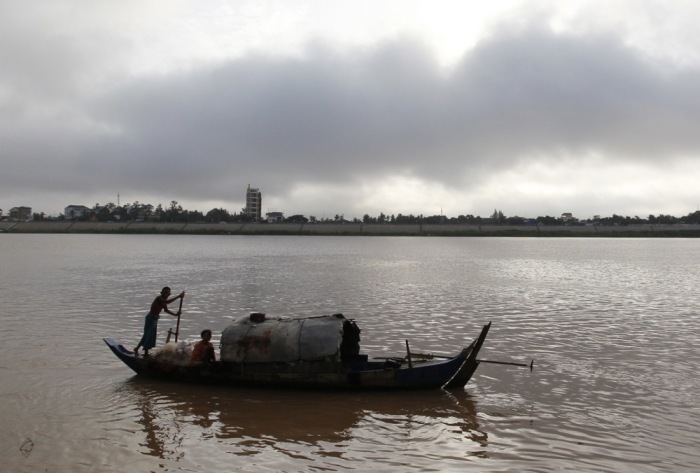 Fischer auf dem Mekong. Foto: epa/Mac Remissa