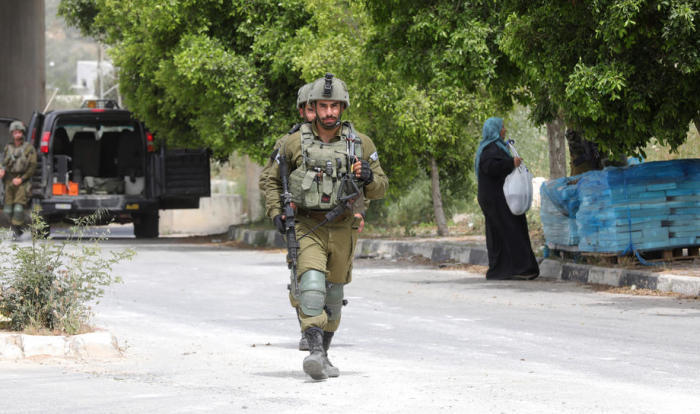 Israelische Wache und palästinensischer Mann bei verschiedenen Vorfällen im Westjordanland getötet. Foto: epa/Alaa Badarneh