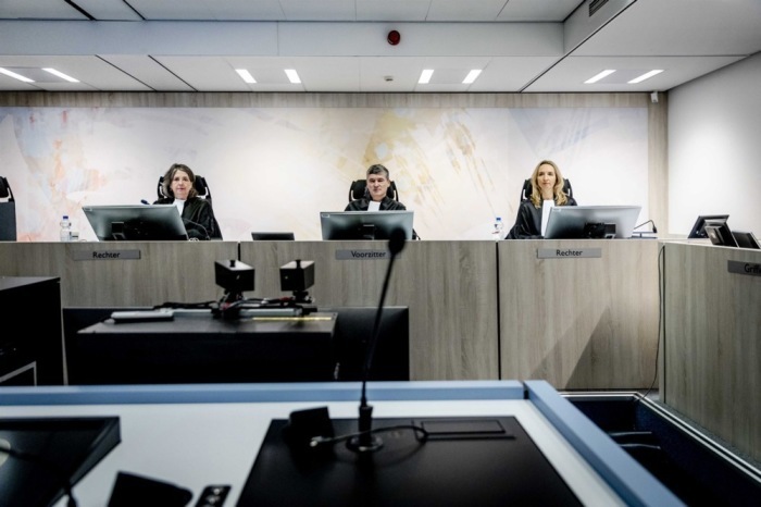 Präsident G. Oldekamp während der Hauptverhandlung im Fall des Mordes an dem Kriminaljournalisten Peter R. de Vries in Amsterdam. Foto: epa/Remko De Waal