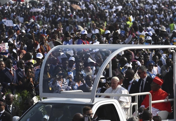 Papst Franziskus besucht Kinshasa. Foto: epa/Ciro Fusco