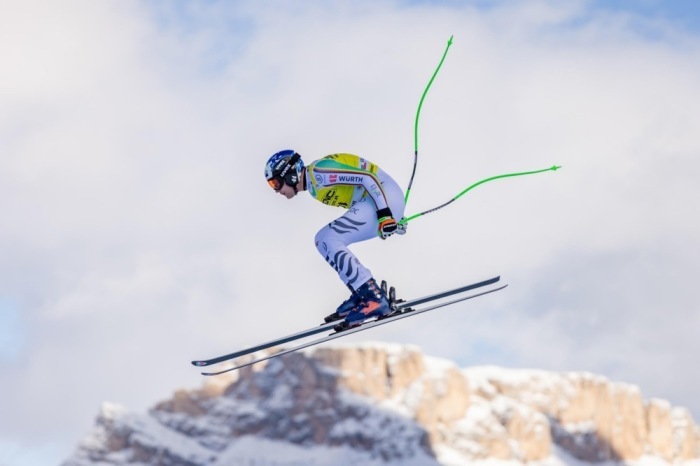 Der deutsche Thomas Dressen in Aktion während des SuperG-Rennens der Herren beim FIS Ski Alpin Weltcup in Gröden. Foto: epa/Andrea Solero
