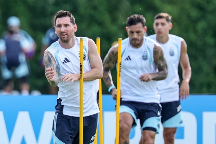 Lionel Messi nimmt vor dem WM-Sechzehntelfinale gegen Kap Verde am Training in Fort Lauderdale teil. Foto: EPA/Cristobal Herrera-ulashkevich