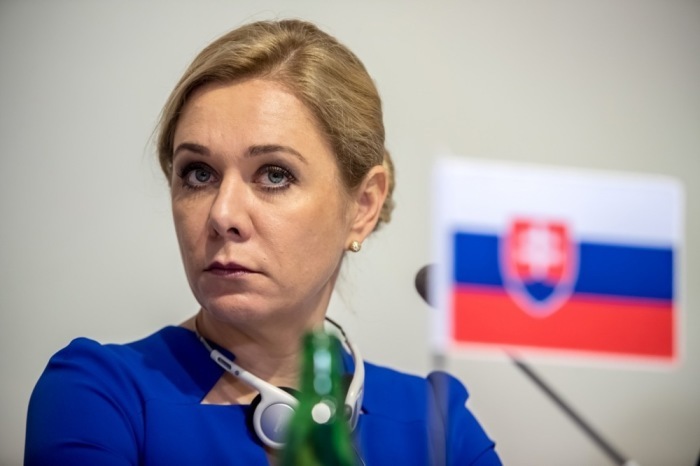 Denisa Sakova bei Pressekonferenz nach Treffen der Innenminister der V4-Staaten und Österreichs zu Migration und Sicherheit. Foto: epa/Martin Divisek
