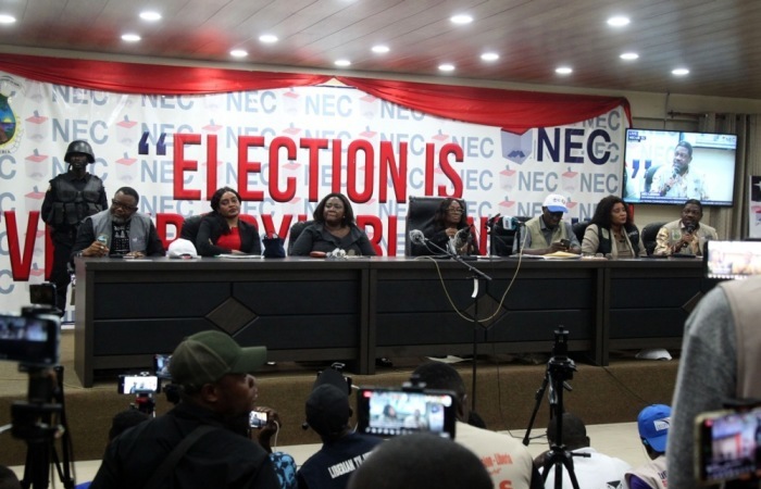 Nationale Wahlkommission veröffentlicht vorläufige Wahlergebnisse. Foto: epa/Ahmed Jallanzo
