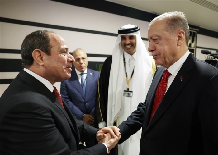 Der türkische Präsident Erdogan nimmt an der Eröffnungsfeier der Fußballweltmeisterschaft in Katar teil. Foto: epa/TÜrkisches PrÄsidentenbÜro Handout
