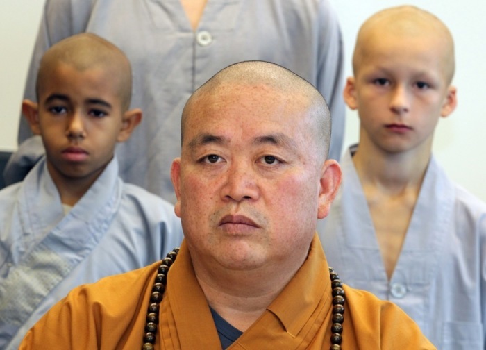 Shi Yongxin, ehemaliger Abt des weltberühmten Shaolin-Klosters in China. Foto: epa/Ole Spata