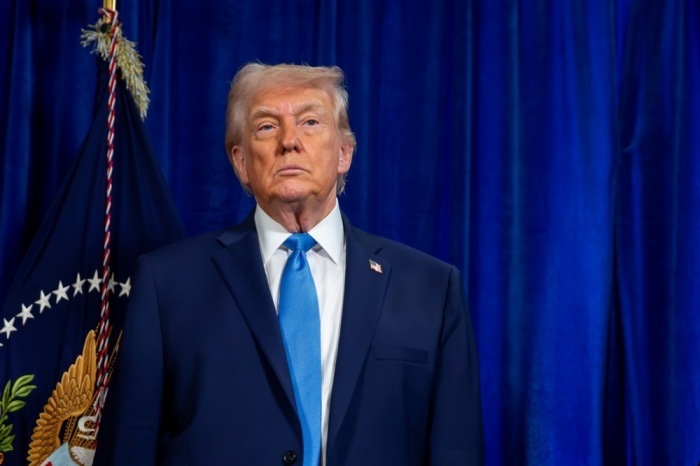 Trump während seiner Ansprache nach der Operation. Foto: Nicole Combeau/Pool