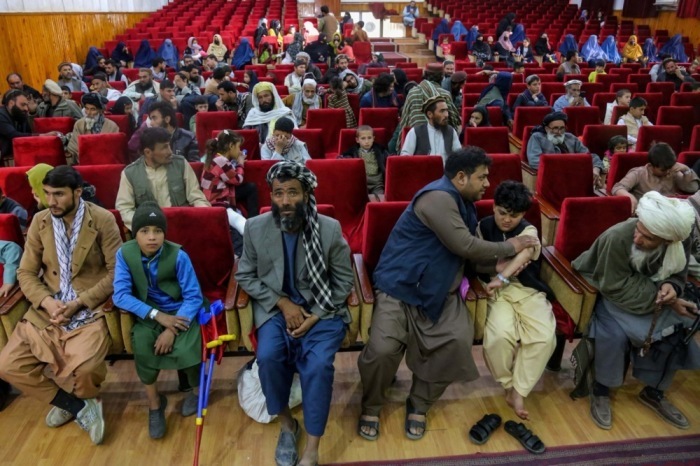 Afghanischer Roter Halbmond schickt 74 Kinder zur Behandlung nach Deutschland. Foto: epa/Samiullah Popal