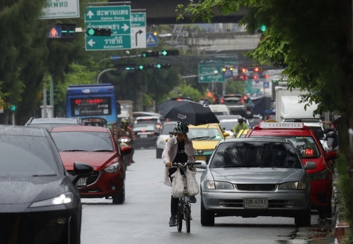 Gewitterzellen sorgen auch in Bangkok und den umliegenden Provinzen für erhöhte Niederschlagswahrscheinlichkeit. Foto: epa/Narong Sangnak