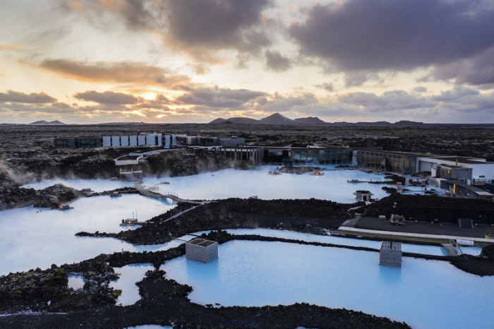 Blick über das Geothermalbad Blaue Lagune (undatierte Aufnahme). Foto: Blue Lagoon Iceland/dpa