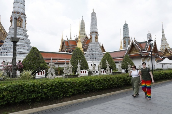 Der Große Palast und Wat Phra Kaeo sind Ende Juli wegen königlicher Zeremonien nur eingeschränkt für Besucher zugänglich. Foto: epa/Rungroj Yongrit