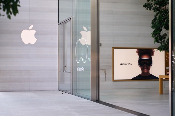 Das Logo von Apple ist auf seinem Ladengeschäft in Los Angeles zu sehen. Foto: epa/Allison Dinner