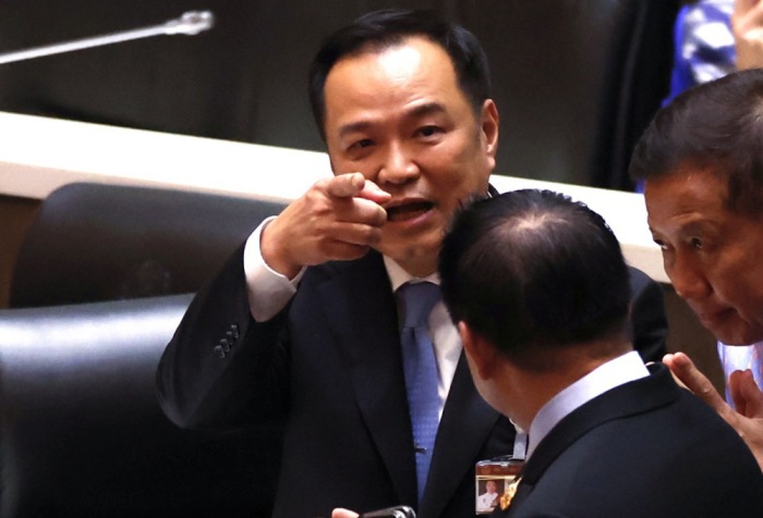 Thailands Ministerpräsident Anutin Charnvirakul sprach telefonisch mit US-Präsident Donald Trump über den Grenzkonflikt mit Kambodscha. Archivbild: epa/Rungroj Yongrit