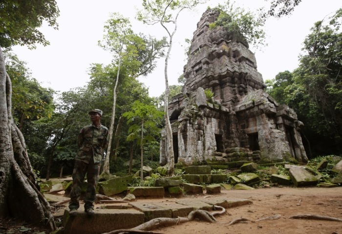 Ein thailändischer Ex-Ranger soll am Tempel Ta Muen Thom einen kambodschanischen Soldaten angegriffen haben. Archivbild: epa-efe/Rungroj Yongrit