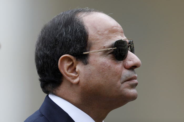  Am Freitagabend hatte Ägyptens Staatspräsident Abdel Fattah al-Sisi eine «harte Antwort» angekündigt. Foto: epa/Charles Platiau / Pool