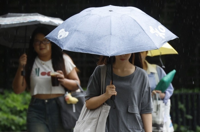 In zahlreichen Provinzen werden Gewitter und örtlich heftige Niederschläge vorhergesagt. Foto: epa/Narong Sangnak