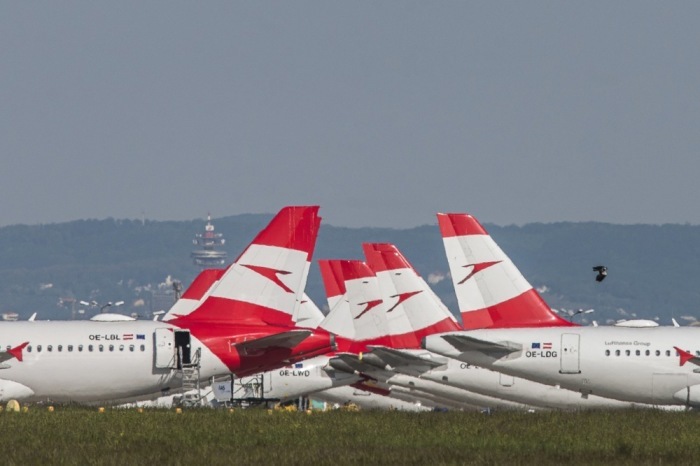 Übersicht über die am Vienna International Airport (VIC) in Schwechat gegroundeten Flugzeuge der Austrian Airlines (AUA). Foto: epa/Christian Bruna