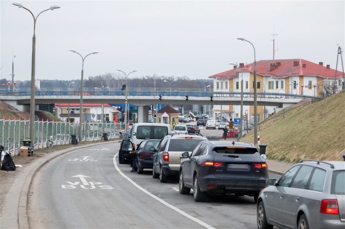 Schließung des polnisch-weißrussischen Grenzübergangs in Bobrowniki. Foto: epa/Artur Reszko Polen Out