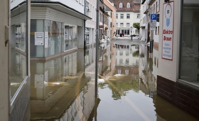 Überschwemmungen in Deutschland im Saarland und in Rheinland-Pfalz. Foto: epa/Ronald Wittek
