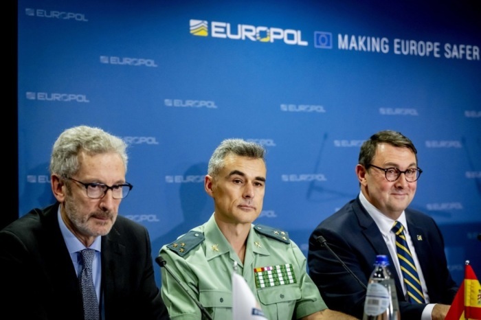Europol erläutert in Den Haag Maßnahmen gegen terroristische Propaganda im Internet. Foto: epa/Robin Utrecht
