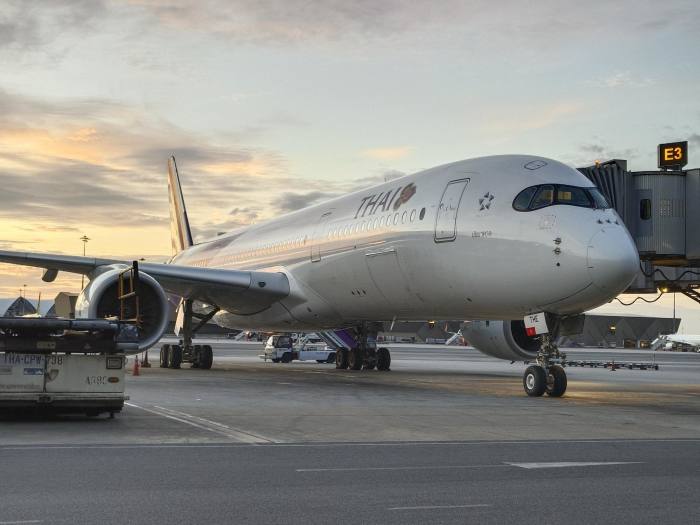 Eine Maschine von Thai Airways International auf dem Flughafen Bangkok-Suvarnabhumi. Bild: Thai Airways International
