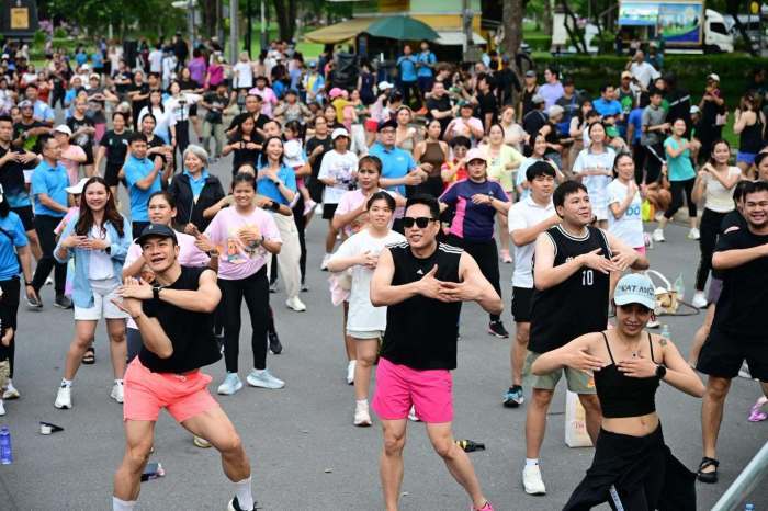 Hunderte Teilnehmer verwandeln den Lumpini Park jeden Abend in eine große Freiluft-Tanzfläche. Bild: Bangkok Metropolitan Administration (BMA)