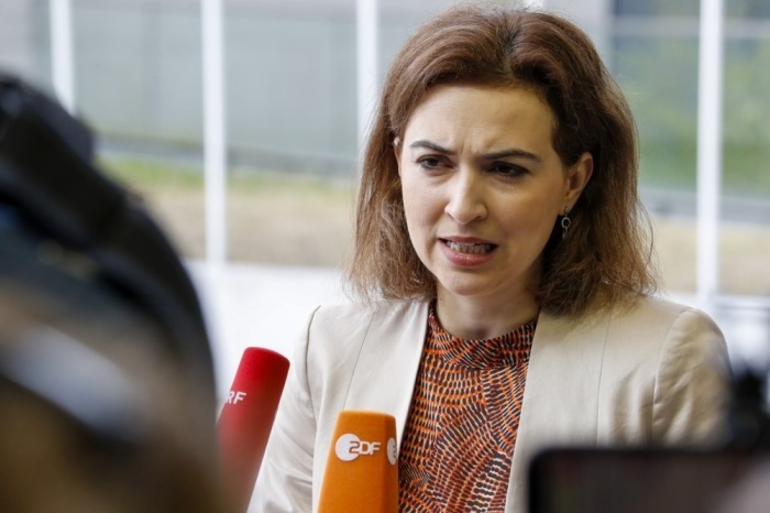 Österreichs Justizministerin Alma Zadic. Foto: epa/Julien Warnand