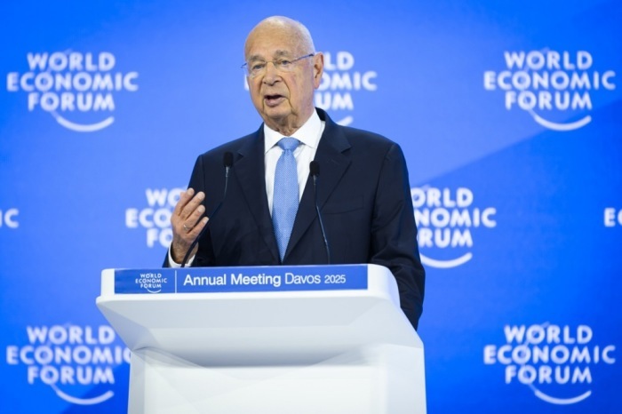 WEF-Gründer Klaus Schwab spricht während der 55. Jahrestagung des Weltwirtschaftsforums in Davos. Foto: EPA/Laurent Gillieron