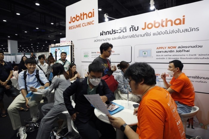 Jobmesse in Bangkok. Foto: epa/Rungroj Yongrit