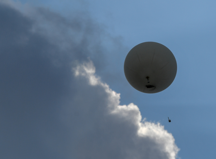 Nach Schätzungen der Deutschen Flugsicherung (DFS) steigen jährlich rund 15 000 Ballons über Deutschland in die Luft. Etwa die Hälfte von ihnen seien Wetterballons des DWD. Foto: Patrick Pleul/dpa-zentralbild/dpa