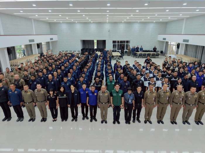 188 Polizeibeamte und Verwaltungsmitarbeiter beteiligten sich an einer groß angelegten Aktion gegen mutmaßlich illegale Nominee-Unternehmen in Chiang Mai. Bild: Chiang Mai Police