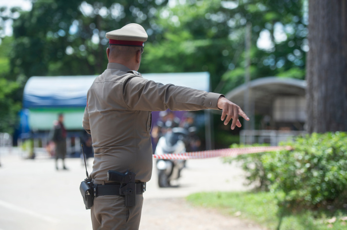 Polizei kündigt strengere Maßnahmen gegen Alkohol am Steuer an: Wer einen Atemalkoholtest verweigert, muss künftig mit denselben Konsequenzen wie bei einer Alkoholfahrt rechnen. Bild: thanarak/Adobe Stock