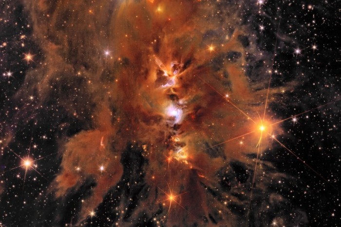 «Messier 78», ein leuchtender, von interstellarem Staub umhüllter Sternhaufen. Rund ein halbes Jahr nach den ersten Aufnahmen sind weitere Bilder der e... Foto: ESA/Euclid/euclid Consortium/nasa/j.-c. Cuillandre (cea Paris-saclay), G. Anselmi/dpa