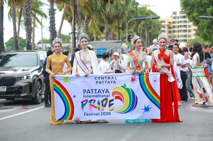 Angeführt von Schönheitsköniginnen und Titelträgerinnen setzte die Pride-Parade ein farbenfrohes Zeichen für Vielfalt und Gleichberechtigung in Pattaya. Bild: TMN.TV