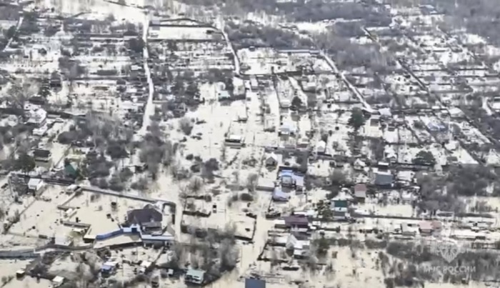 Das Ministerium für Katastrophenschutz zeigt eine Luftaufnahme des überfluteten Gebiets in Orsk, Region Orenburg. Foto: epa/Russisches Ministerium FÜr NotfÄlle