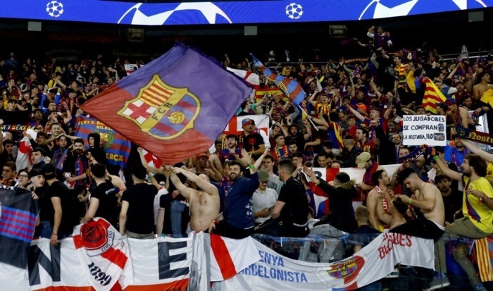 Barcelona-Fans feiern nach dem Viertelfinale der UEFA Champions League. Foto: epa/Ohammed Badra