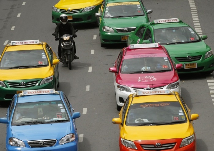 Taxis in Bangkok. Foto: epa/Narong Sangnak