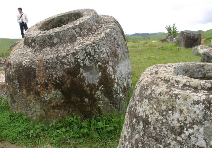 Die Ebene der Tonkrüge ist eine Art südostasiatisches Stonehenge und ein Mysterium. Wurden hier Leichen gelagert? Foto: epa/Barbara Walton